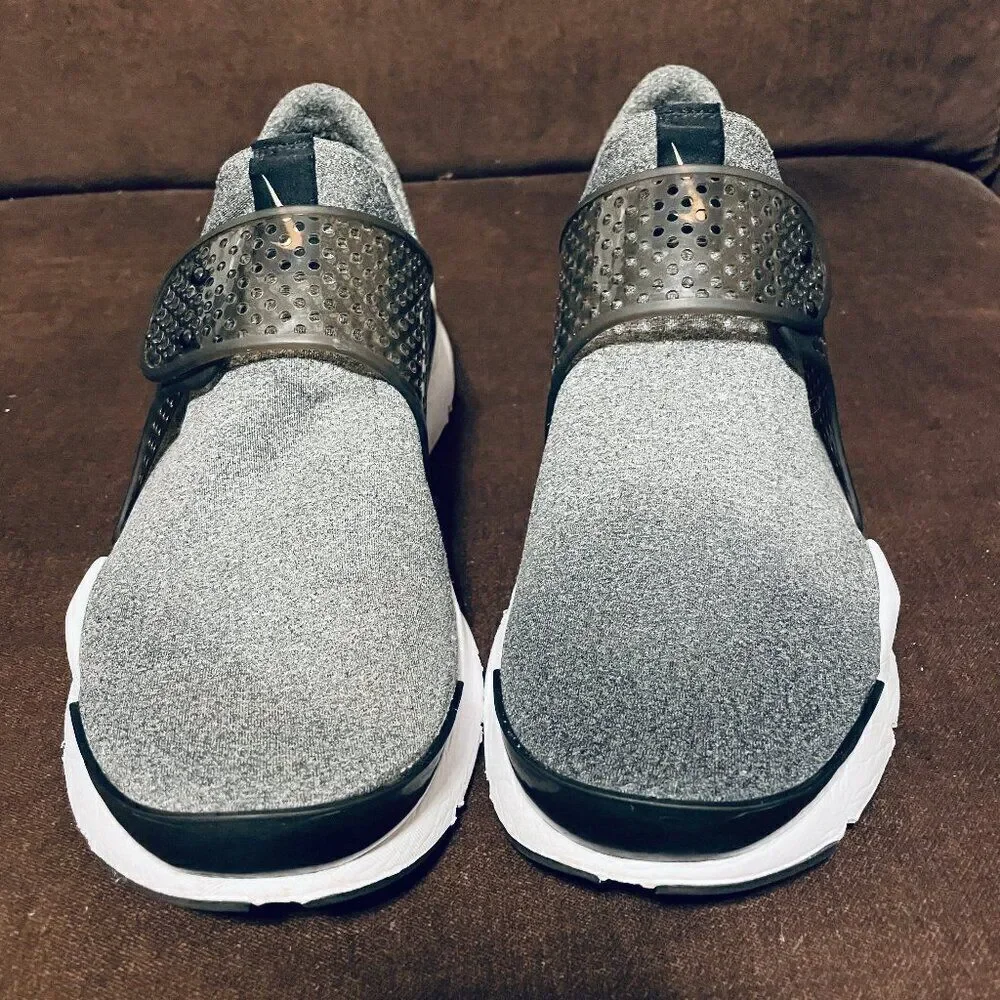 Nike Sock Dart SE Running Shoes Women's sz 11 Vachetta Tan Gray Black 862412-001